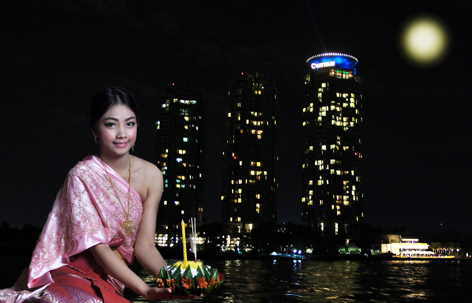 LOY KRATHONG FESTIVAL AT CHATRIUM HOTEL RIVERSIDE BANGKOK