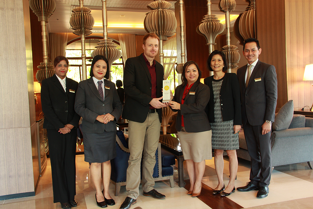 Chatrium Hotel Riverside Bangkok and Chatrium Hotel Royal Lake Yangon Win 2014 Agoda Circle Award