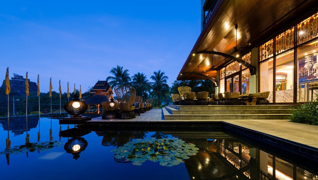 Chatrium Hotel Royal Lake Yangon Unveils The New Lobby Lounge
