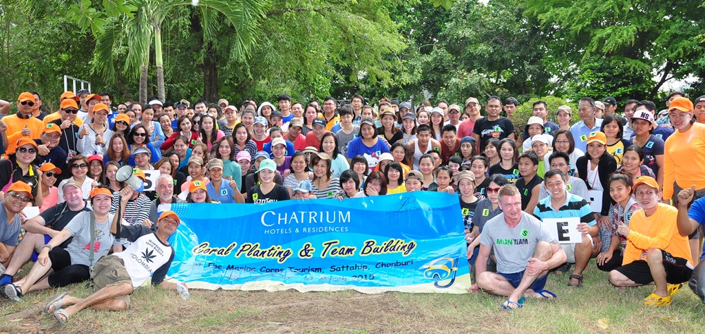 Chatrium Staff at Coral Reef Revitalization Project
