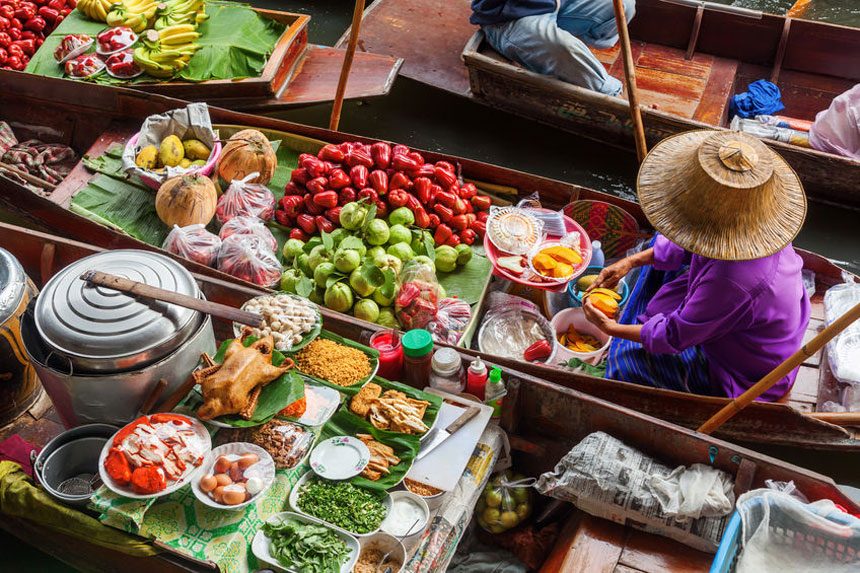 Day Trip Ideas for Guests of Chatrium Hotels & Residences: Four Floating Markets in Bangkok